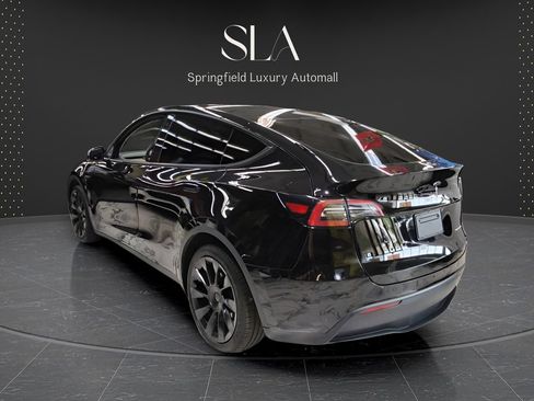 Used 2022 Tesla Model Y Long Range AWD/4WD image 5
