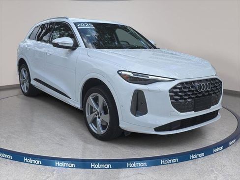 Certified 2025 Audi Q5 Premium Plus w/ Premium Plus AWD/4WD image 4