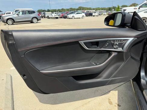 Used 2018 Jaguar F-TYPE R AWD/4WD image 11