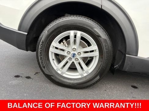 Used 2024 Ford Explorer XLT RWD image 7