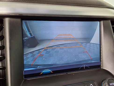 Used 2017 GMC Acadia SLT FWD image 18