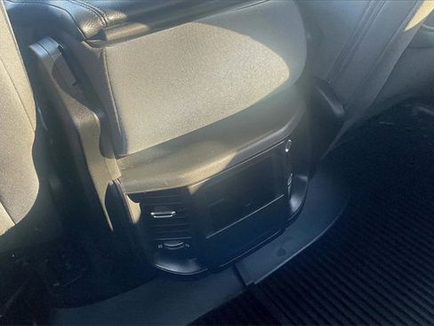 Used 2021 RAM 1500 Big Horn image 32