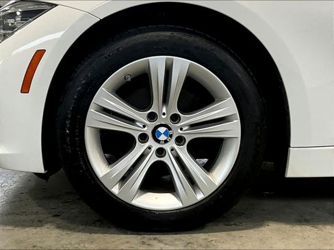 Used 2018 BMW 330i xDrive Sedan w/ Convenience Package image 7