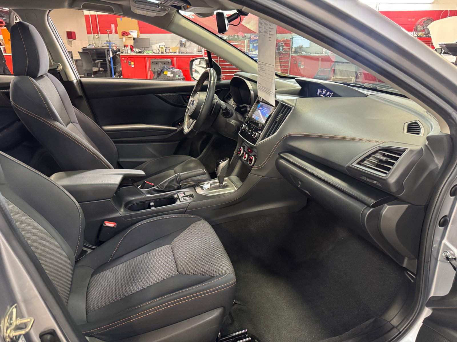 Used 2020 Subaru Crosstrek 2.0i Premium w/ Moonroof Package 2 AWD/4WD image 19