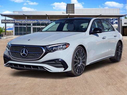 Used 2025 Mercedes-Benz E 450 4MATIC Sedan image 4