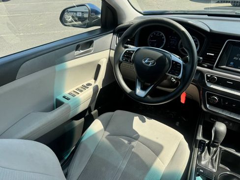Used 2019 Hyundai Sonata SE FWD image 23