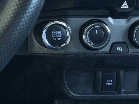 Used 2023 Toyota Tacoma TRD Sport AWD/4WD image 26