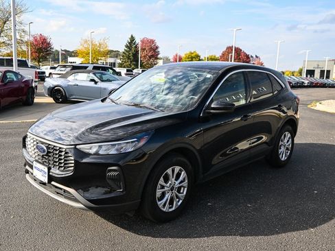 Used 2023 Ford Escape Active w/ Tech Pack #2 image 9