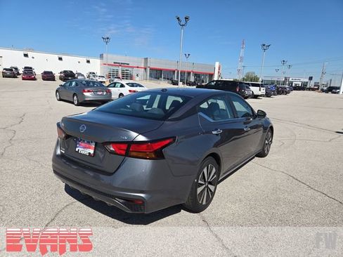 Used 2022 Nissan Altima 2.5 SV FWD image 28
