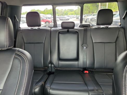 Used 2020 Ford F250 Lariat w/ Lariat Value Package AWD/4WD image 11