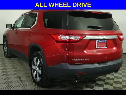 Used 2018 Chevrolet Traverse LT AWD/4WD image 5