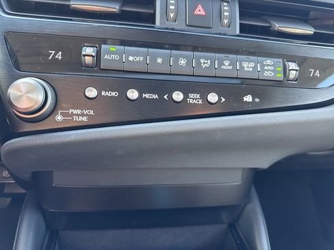 Used 2024 Lexus ES 350 w/ Accessory Package (Z1) image 23