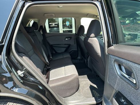 Certified 2023 Nissan Rogue SV image 23