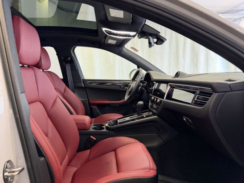 New 2026 Porsche Macan S image 16