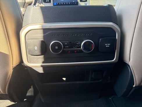 Used 2024 Ford Expedition Max Limited AWD/4WD image 14
