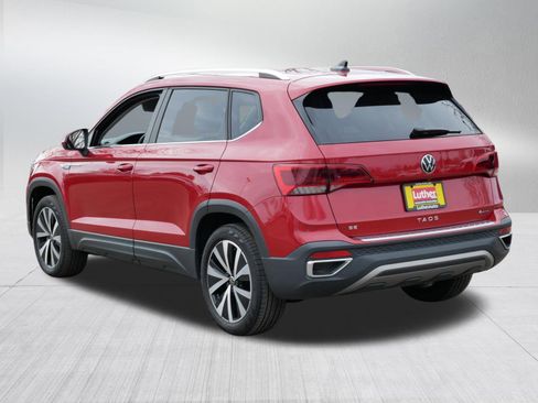 Used 2022 Volkswagen Taos SE image 5