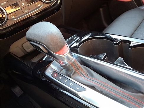 Certified 2024 Chevrolet Trax RS w/ Sunroof Package image 16