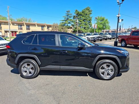Used 2023 Toyota RAV4 XLE FWD image 7