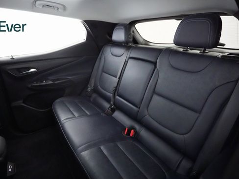 Used 2022 Chevrolet Bolt EUV Premier w/ Sun & Sound Package image 10