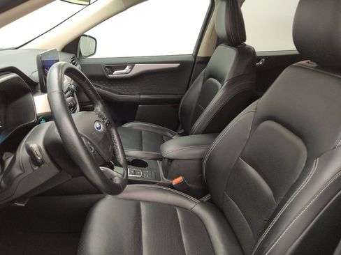 Used 2020 Ford Escape SEL image 17