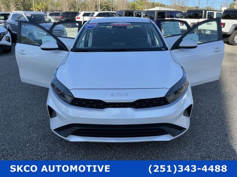 Used 2022 Kia Forte LXS image 30