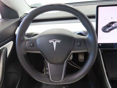 Used 2020 Tesla Model 3 Performance image 9