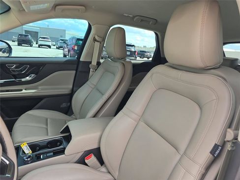 Certified 2023 Lincoln Corsair FWD image 16