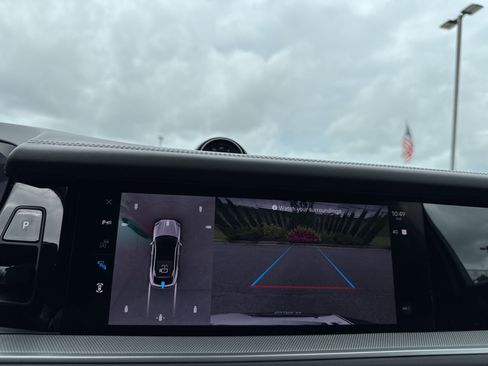 Used 2024 Porsche Cayenne Coupe image 26