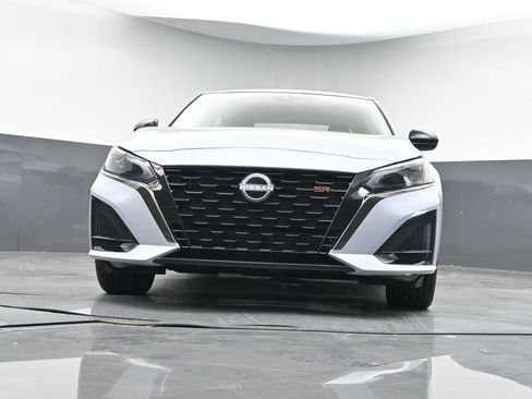 New 2025 Nissan Altima 2.5 SR image 33