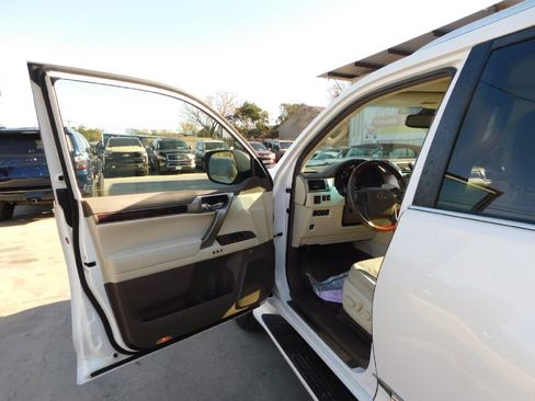 Used 2012 Lexus GX 460 460 image 23