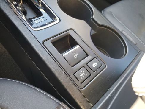 Used 2018 Subaru Outback 2.5i Limited image 30