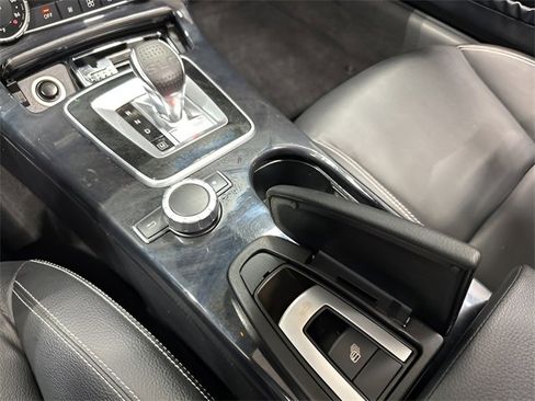 Used 2020 Mercedes-Benz SLC 300 image 26