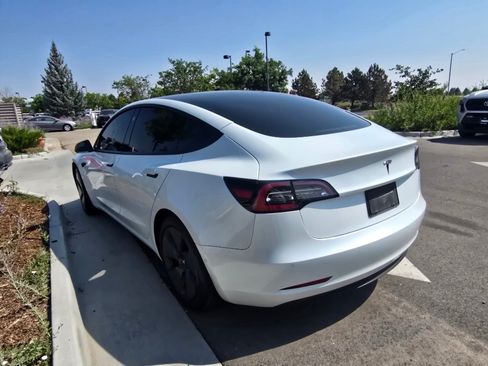 Used 2021 Tesla Model 3 Standard Range Plus RWD image 14