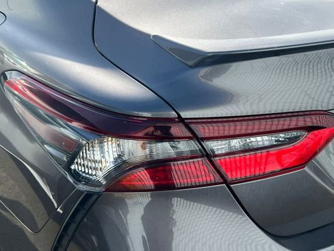 Used 2022 Toyota Camry SE image 20
