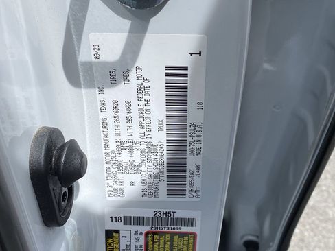 Used 2024 Toyota Tundra Limited image 14