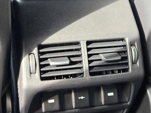 Used 2020 Land Rover Discovery Sport S R-Dynamic image 16