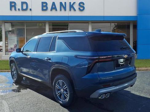 New 2026 Chevrolet Traverse LT w/ Driver Confidence Package image 3