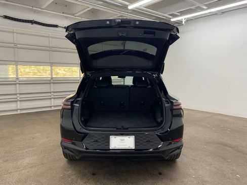 Used 2024 Chevrolet Equinox EV RS image 29