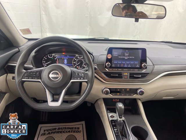 Used 2025 Nissan Altima 2.5 SV FWD image 13