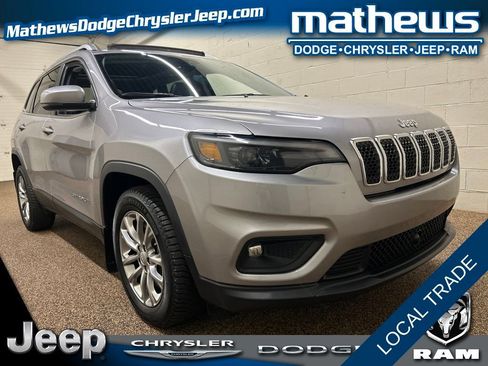 Used 2021 Jeep Cherokee Latitude Lux w/ Sun & Sound Group FWD image 1