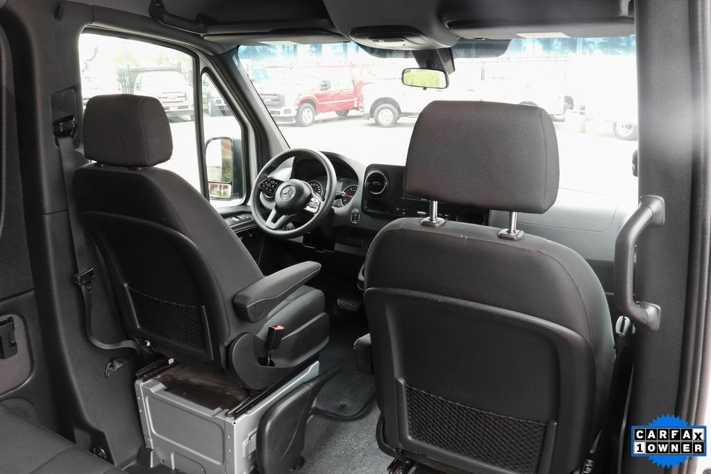 Used 2024 Mercedes-Benz Sprinter 2500 image 27