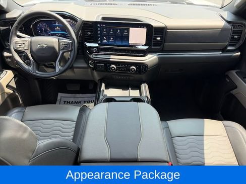 Used 2024 Chevrolet Silverado 2500 ZR2 w/ Technology Package AWD/4WD image 11