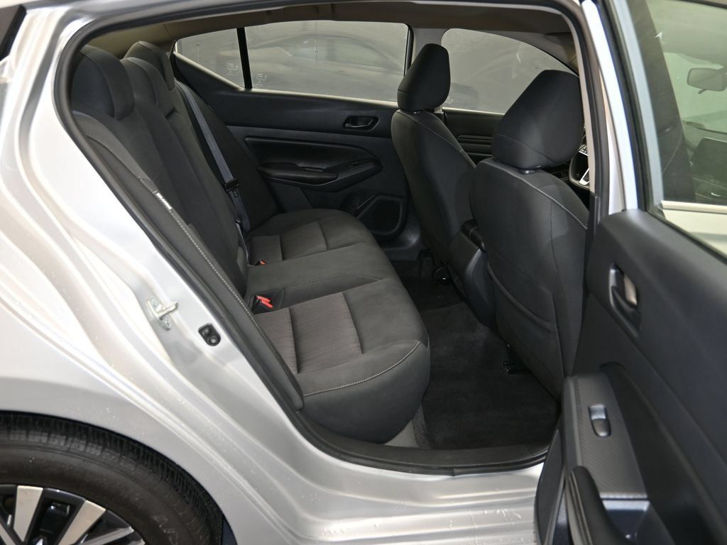 Certified 2025 Nissan Altima 2.5 SV FWD image 25