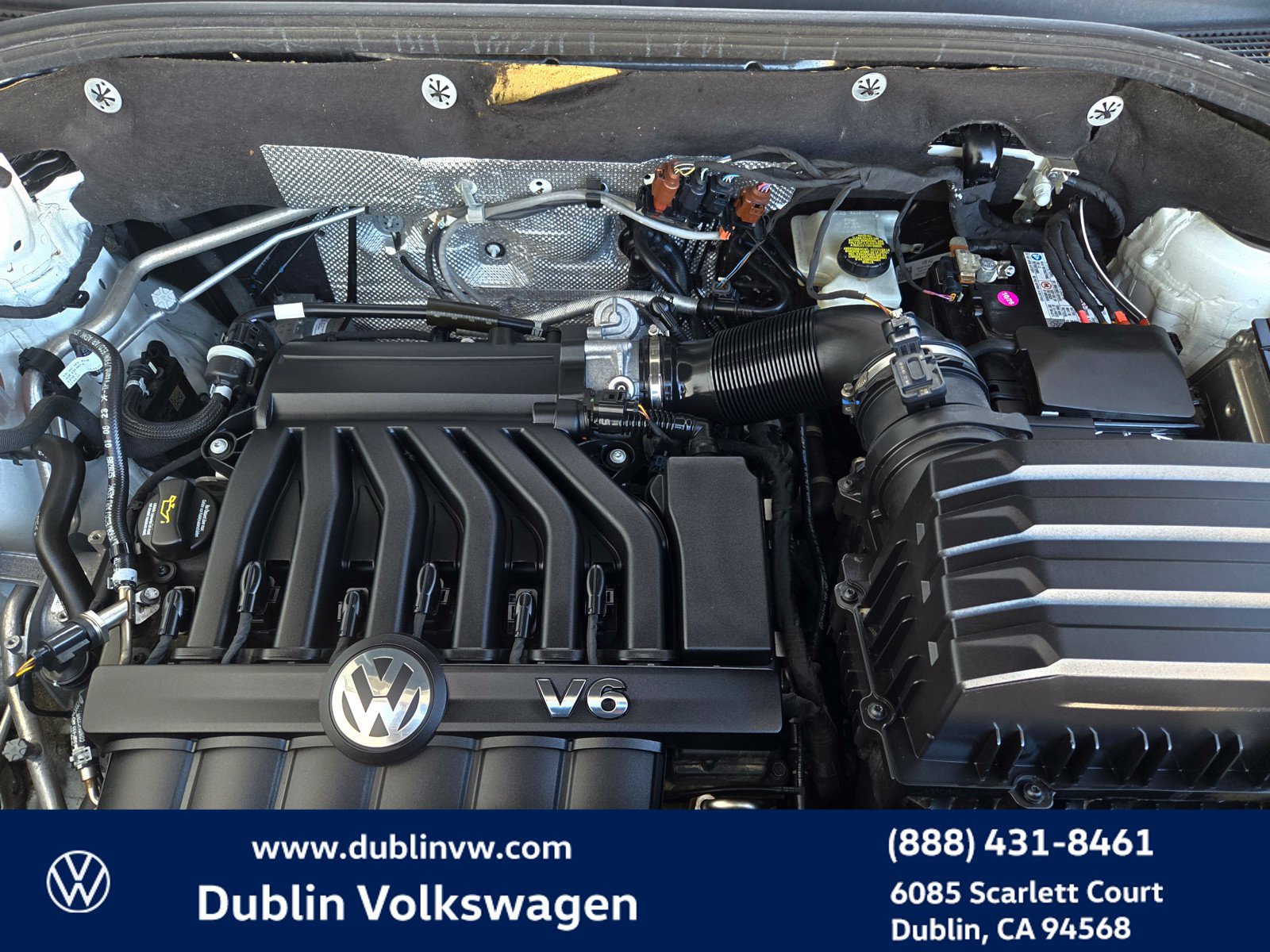 Certified 2023 Volkswagen Atlas Cross Sport SE FWD image 23