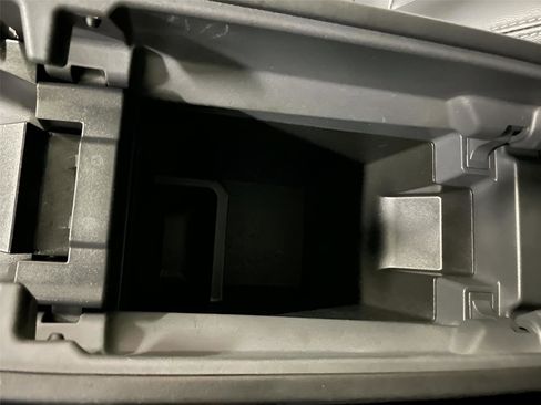 Used 2022 Nissan Rogue SL w/ SL Premium Package image 32