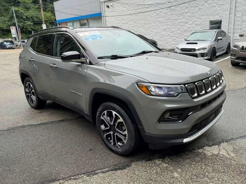 Used 2022 Jeep Compass Limited AWD/4WD image 2