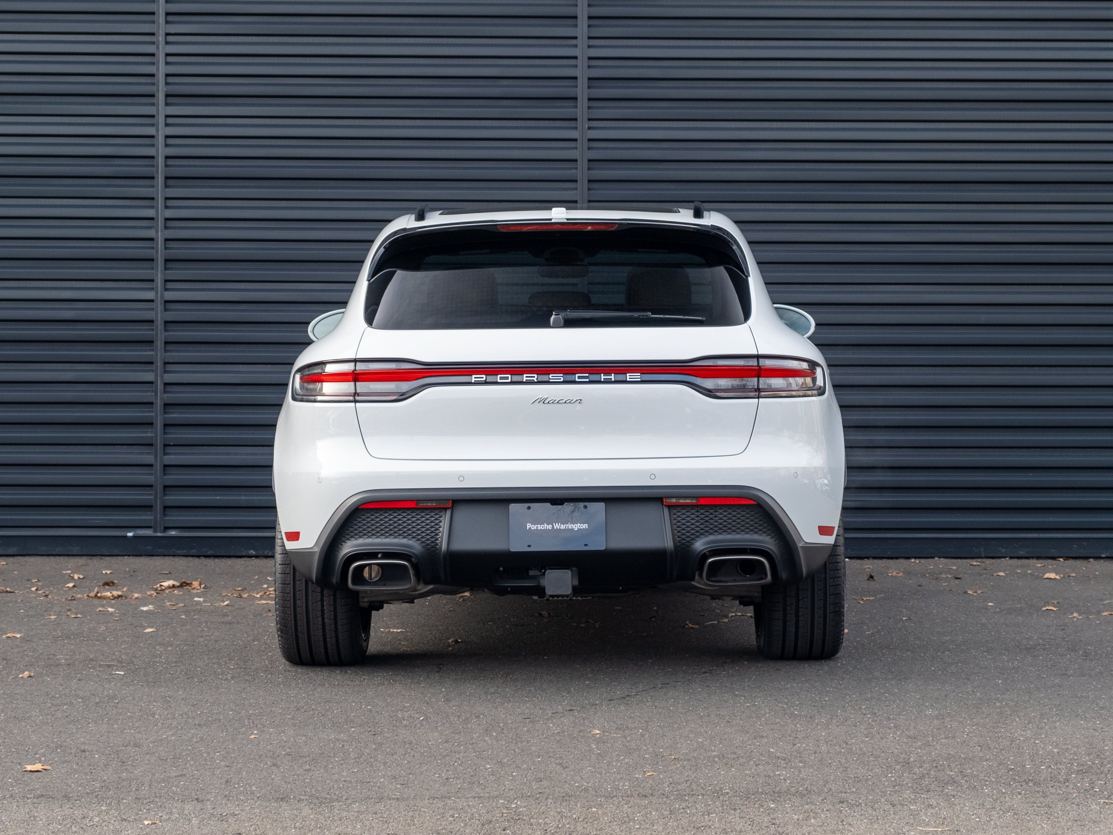 Certified 2026 Porsche Macan AWD/4WD image 7