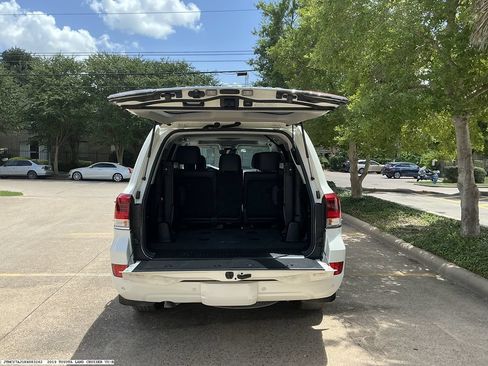 Used 2019 Toyota Land Cruiser AWD/4WD image 10