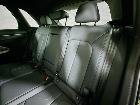 New 2025 Audi Q3 2.0T Premium image 24