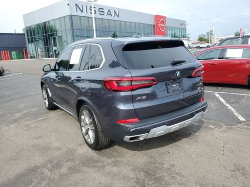 Used 2019 BMW X5 xDrive40i w/ Premium Package 2 AWD/4WD image 3